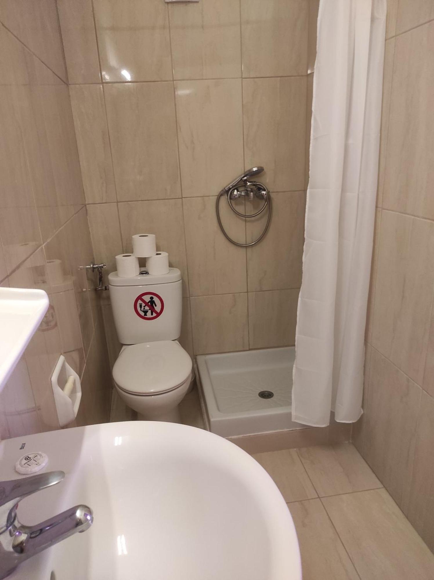 Saint George Hotel Лутра Едипсу Екстериор снимка