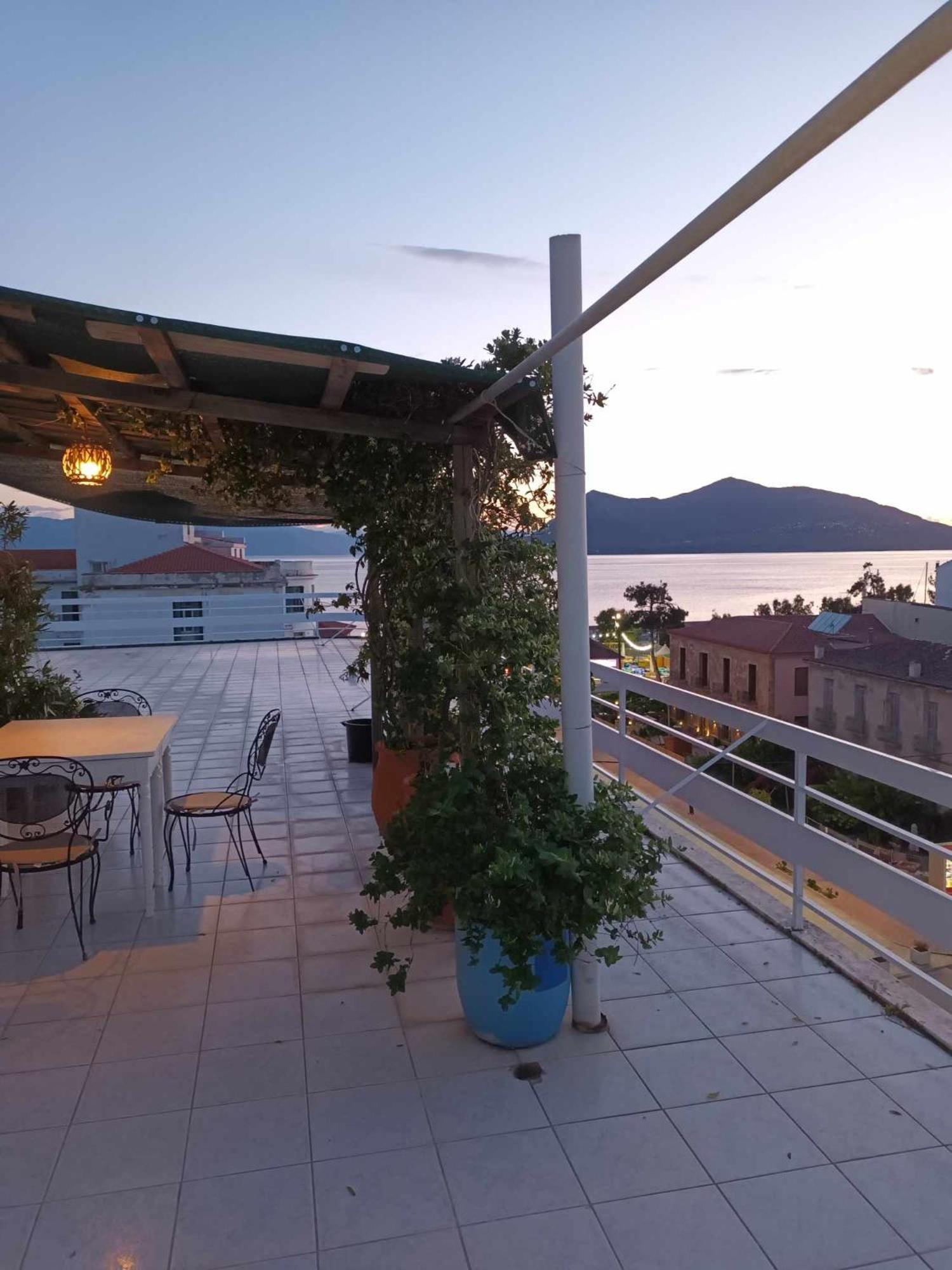 Saint George Hotel Лутра Едипсу Екстериор снимка