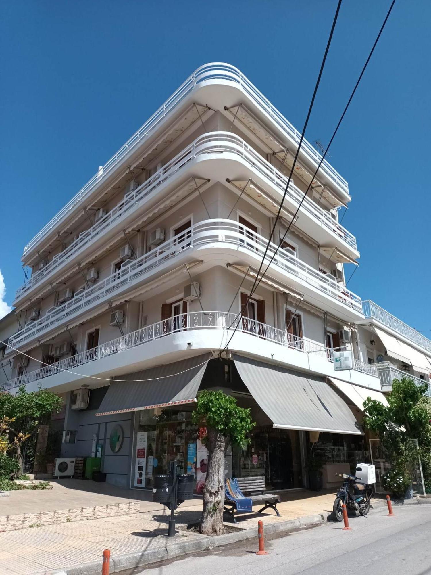 Saint George Hotel Лутра Едипсу Екстериор снимка