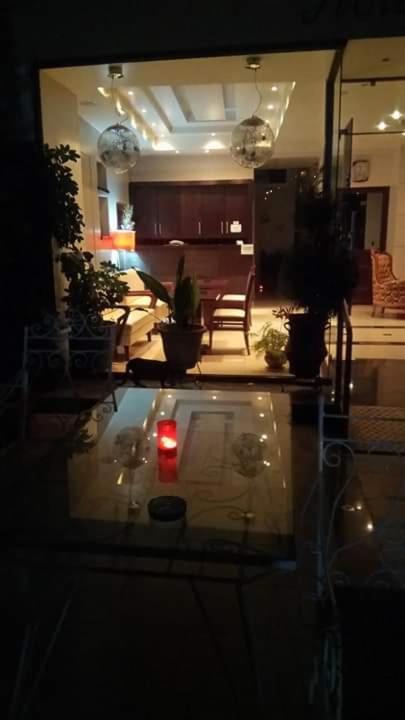 Saint George Hotel Лутра Едипсу Екстериор снимка